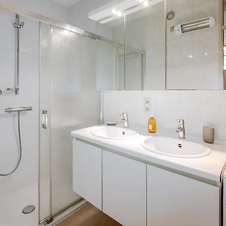 Apartament Ysera Iii 1oo4 G-2i87 *